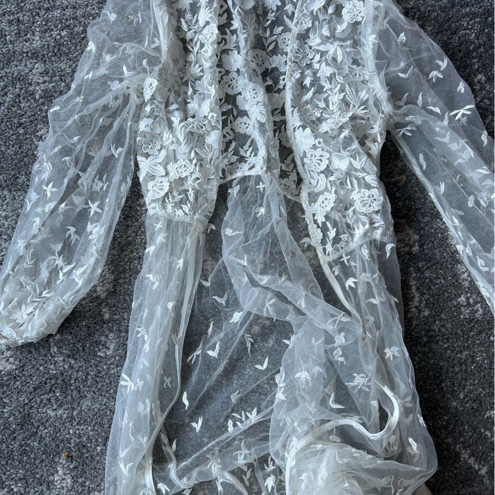 Lace Bride Robe - Picture 6 of 8